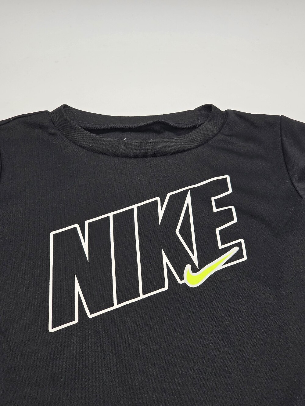 Nike baby boy Dri-Fit tee and shorts size 18 months - Picture 3 of 7